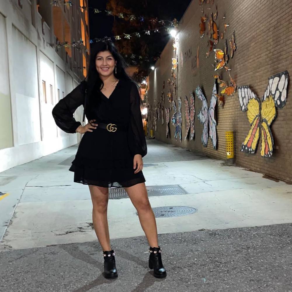 Meet your Posher, Adilene